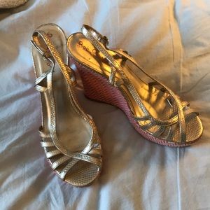 Barely worn Lilly Pulitzer wedges